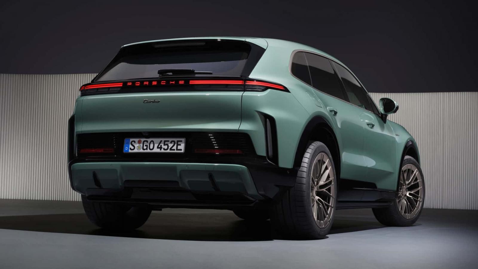 Πρεμιέρα για την Porsche Cayenne Electric με έως 1.156 ίππους